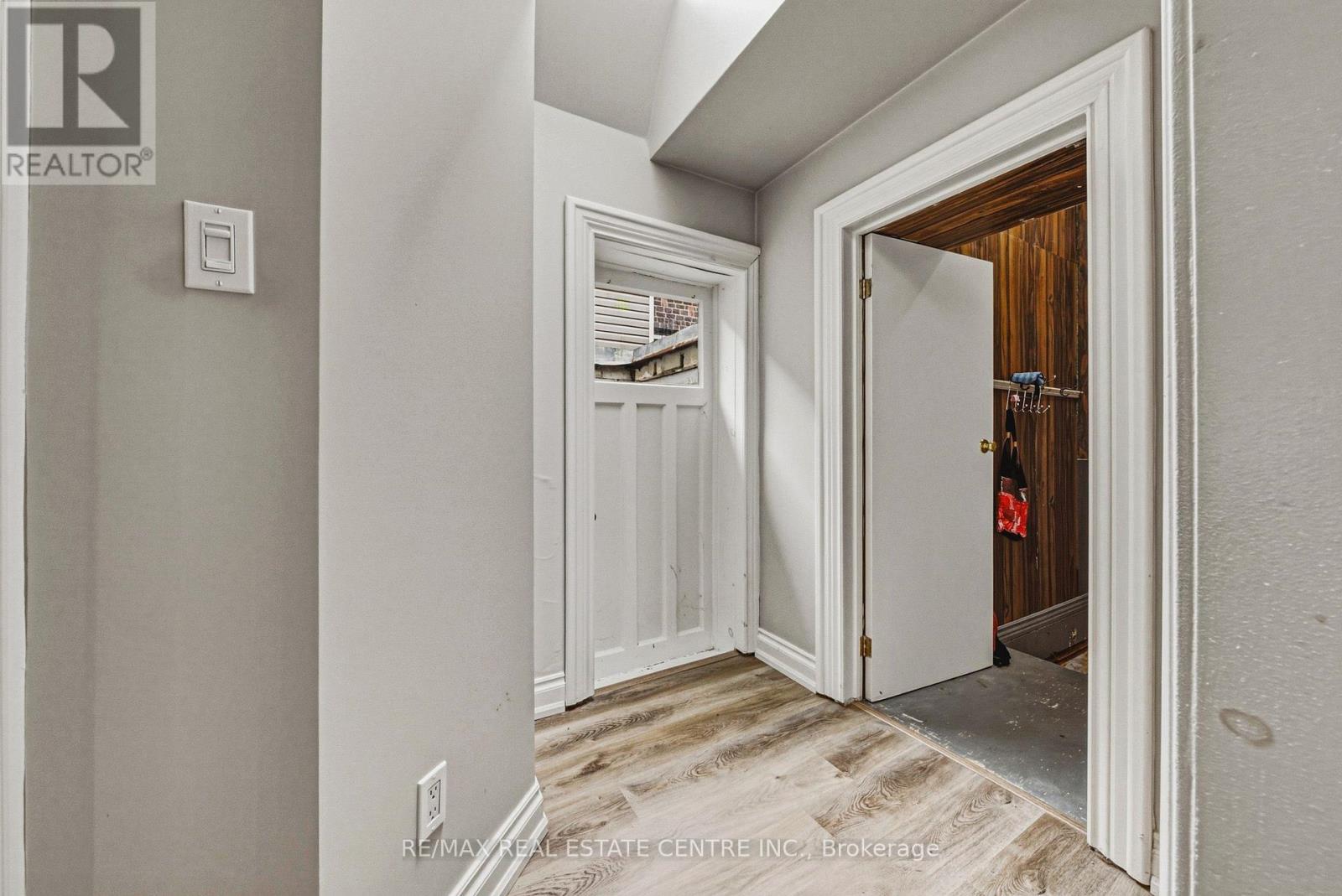 75 Pollock Avenue Property Photo 17