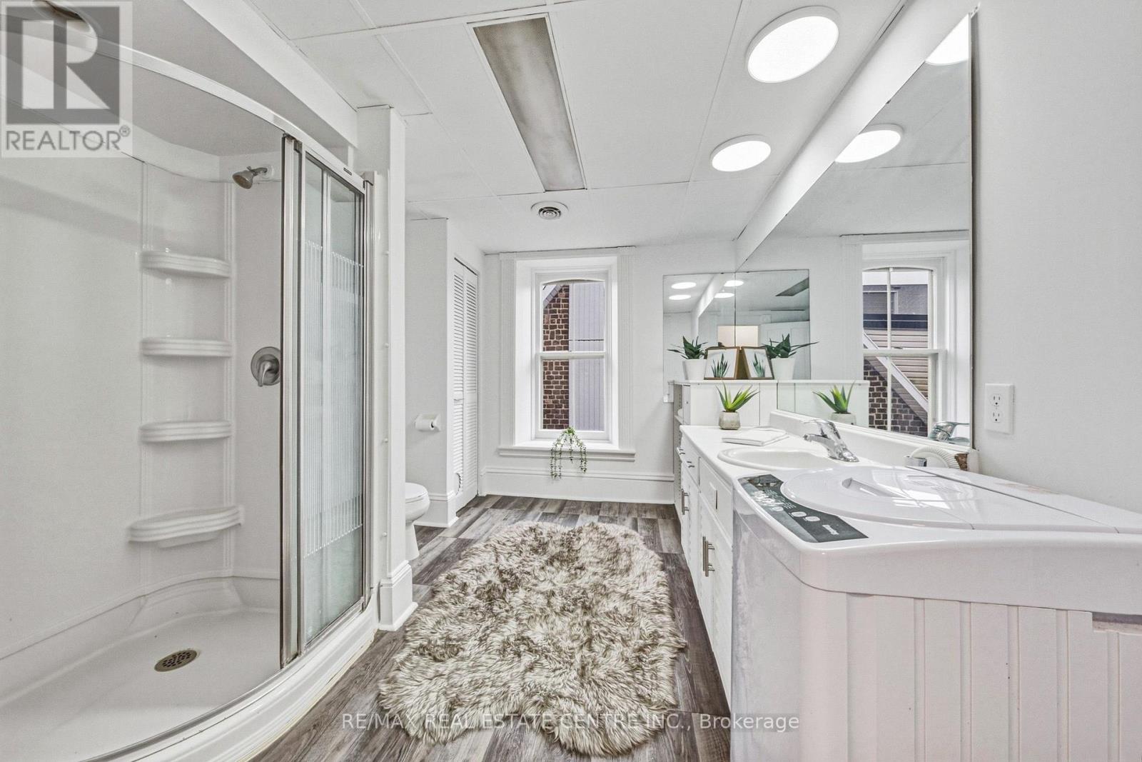 75 Pollock Avenue Property Photo 28