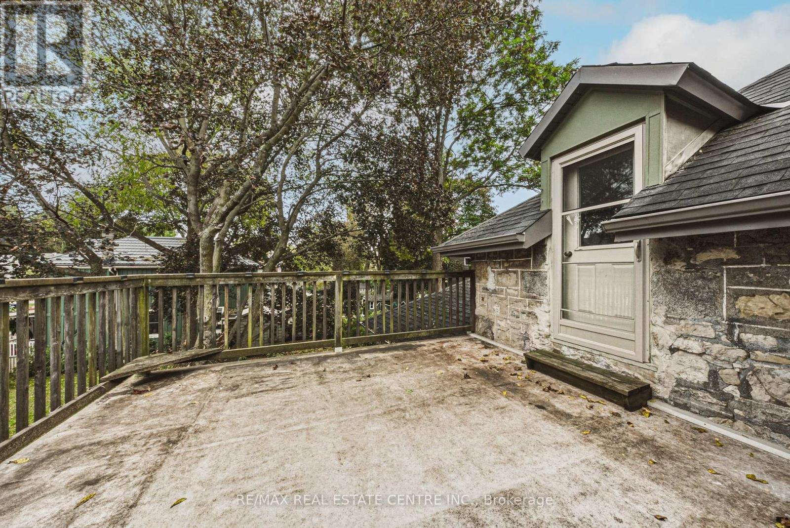 75 Pollock Avenue Property Photo 32