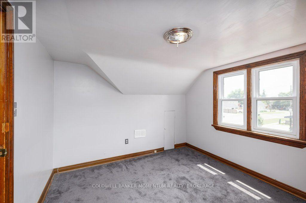 18 Pietz Avenue Property Photo 16