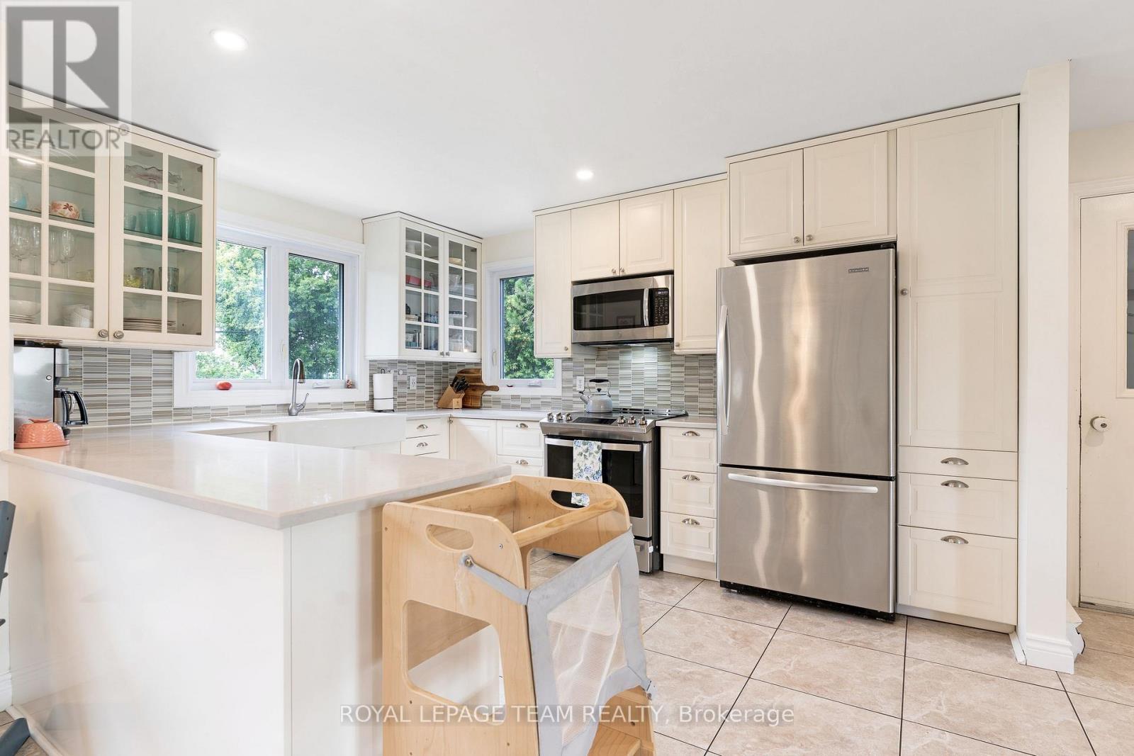 4603 Gregoire Road Property Photo 8
