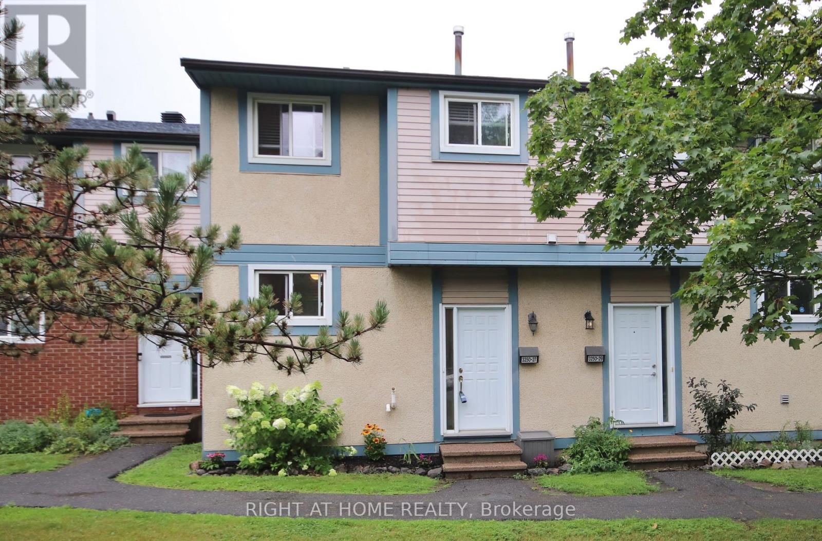27 - 3250 Uplands Drive Property Photo 1