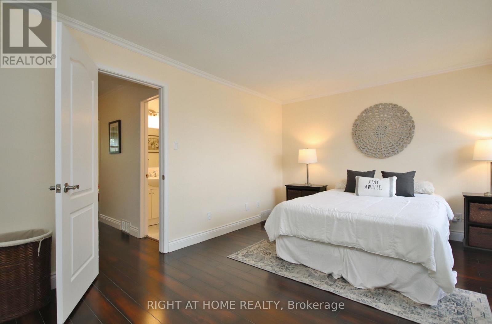 27 - 3250 Uplands Drive Property Photo 17