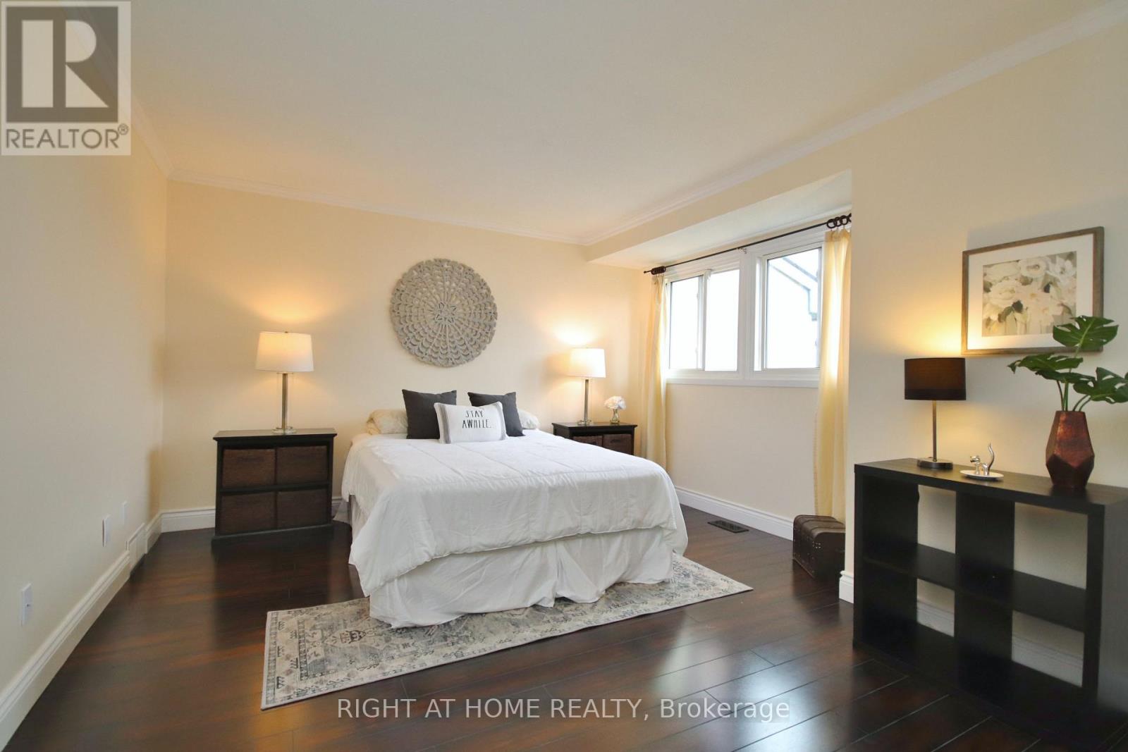 27 - 3250 Uplands Drive Property Photo 18