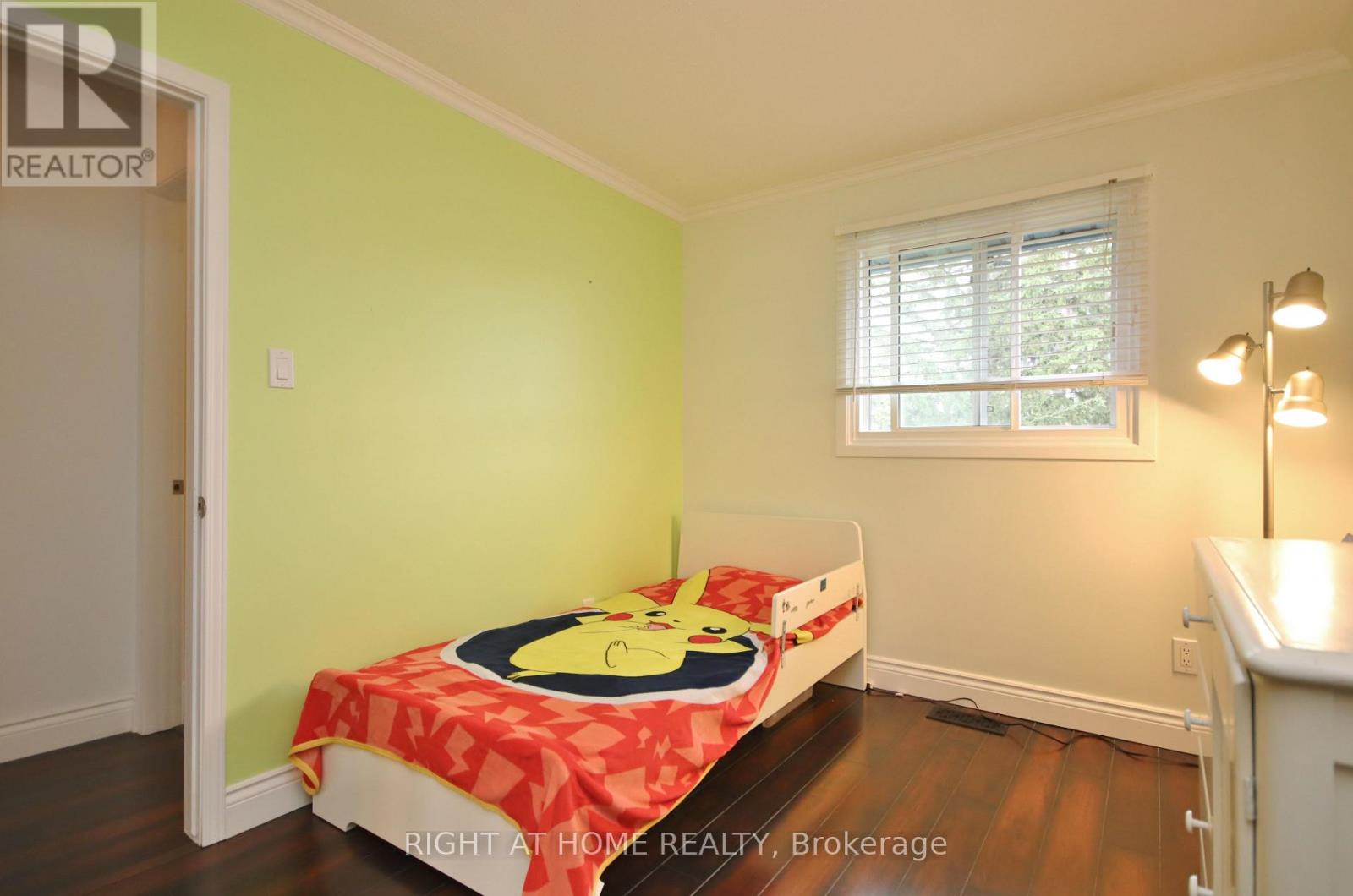 27 - 3250 Uplands Drive Property Photo 20
