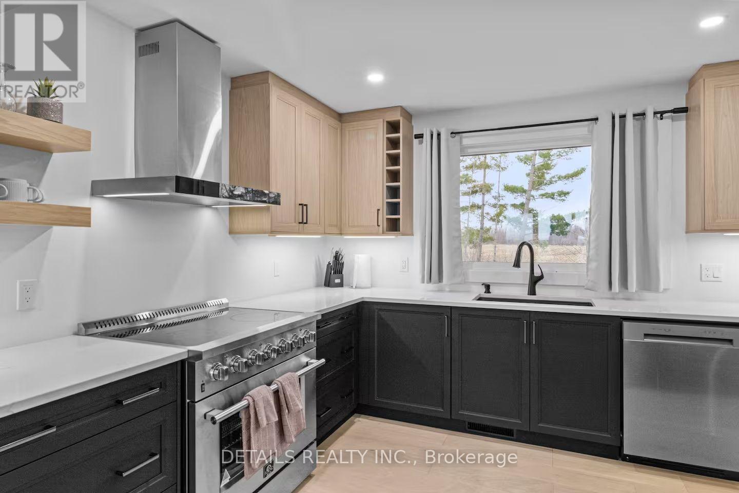 1649 Huismans Road Property Photo 6
