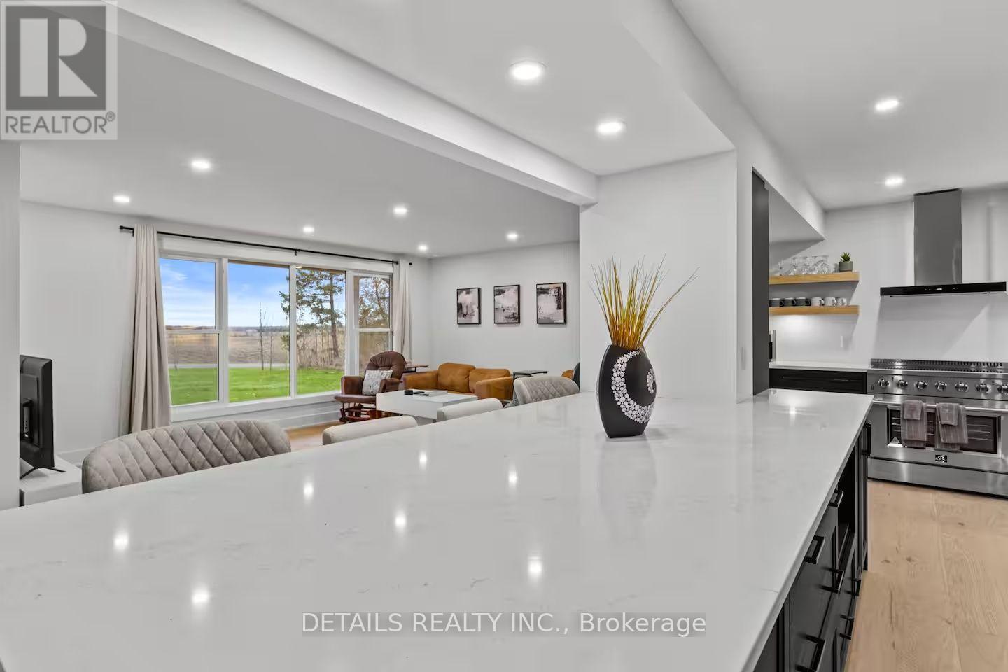 1649 Huismans Road Property Photo 8