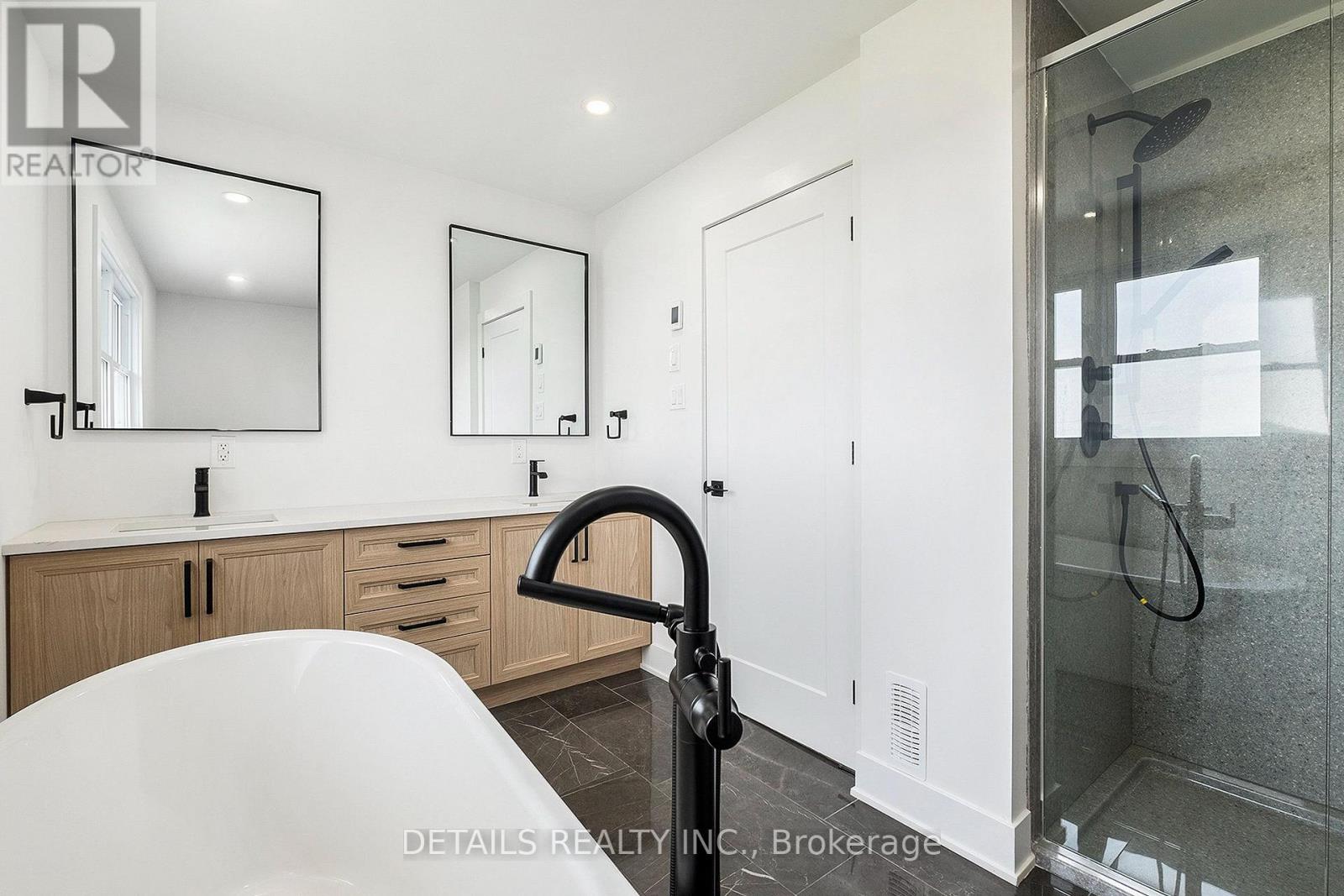 1649 Huismans Road Property Photo 15