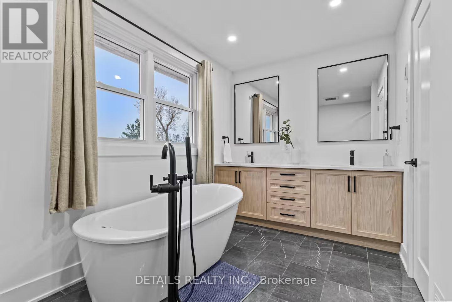 1649 Huismans Road Property Photo 33