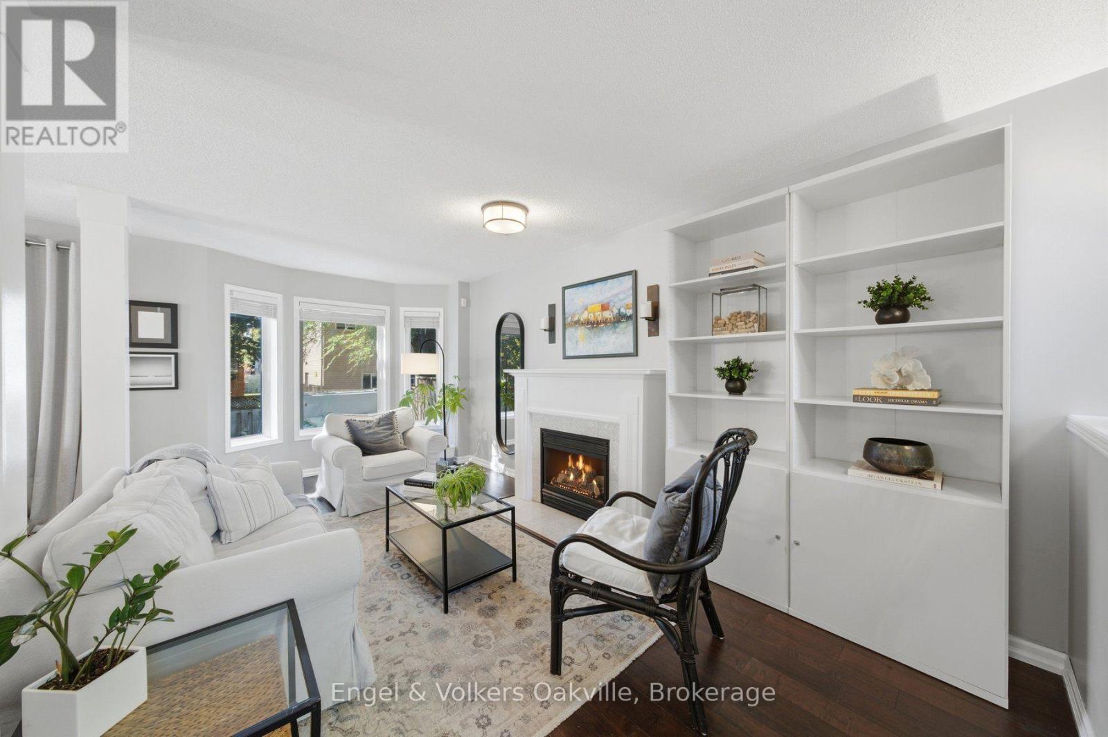 44 Keewaydin Street Property Photo 6