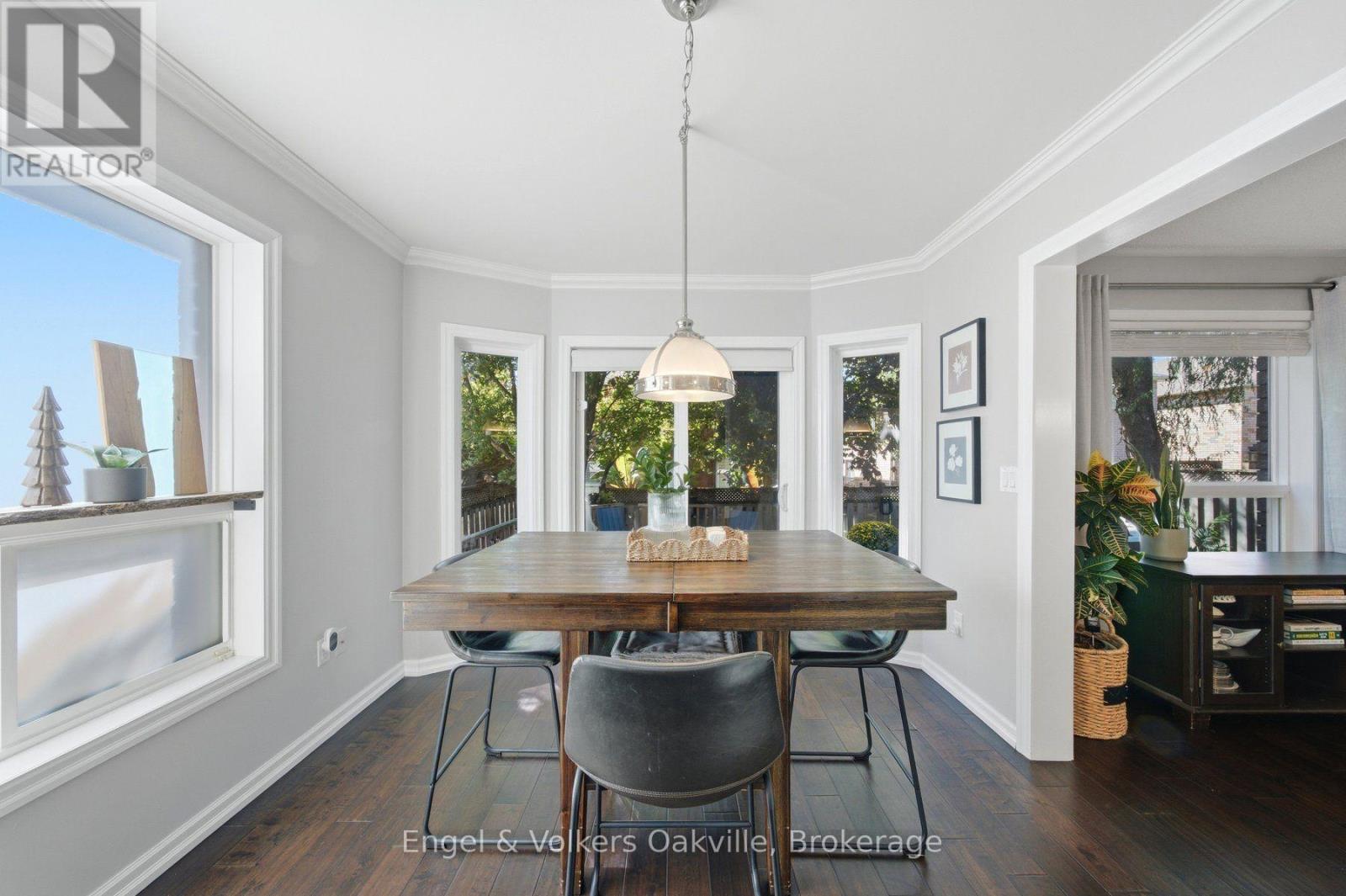 44 Keewaydin Street Property Photo 14