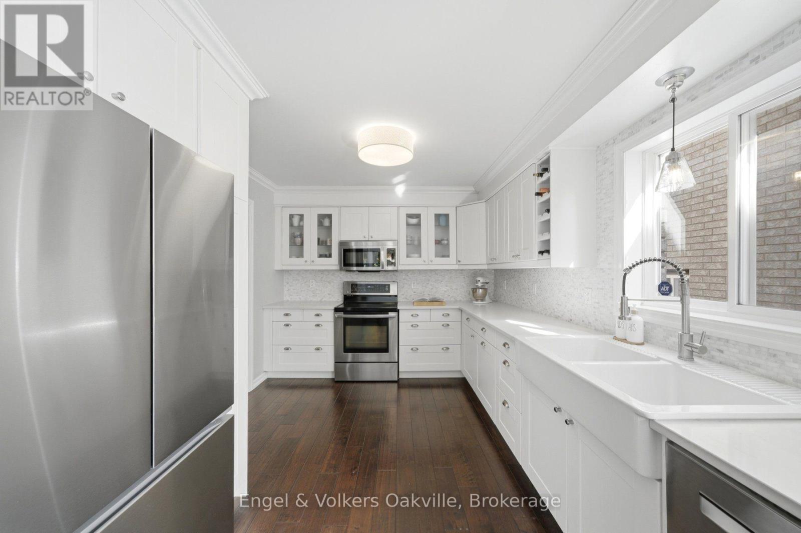 44 Keewaydin Street Property Photo 15