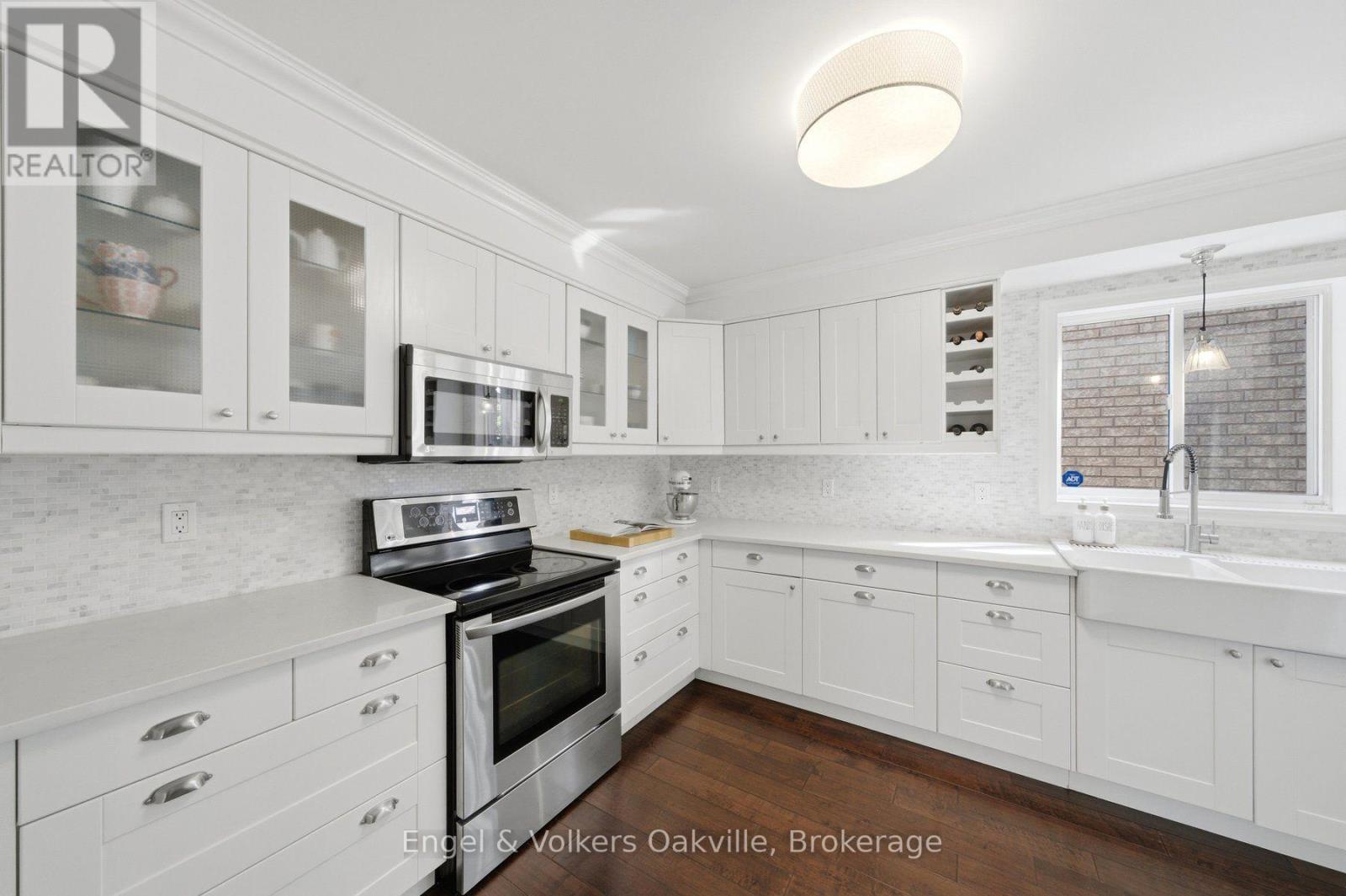 44 Keewaydin Street Property Photo 18