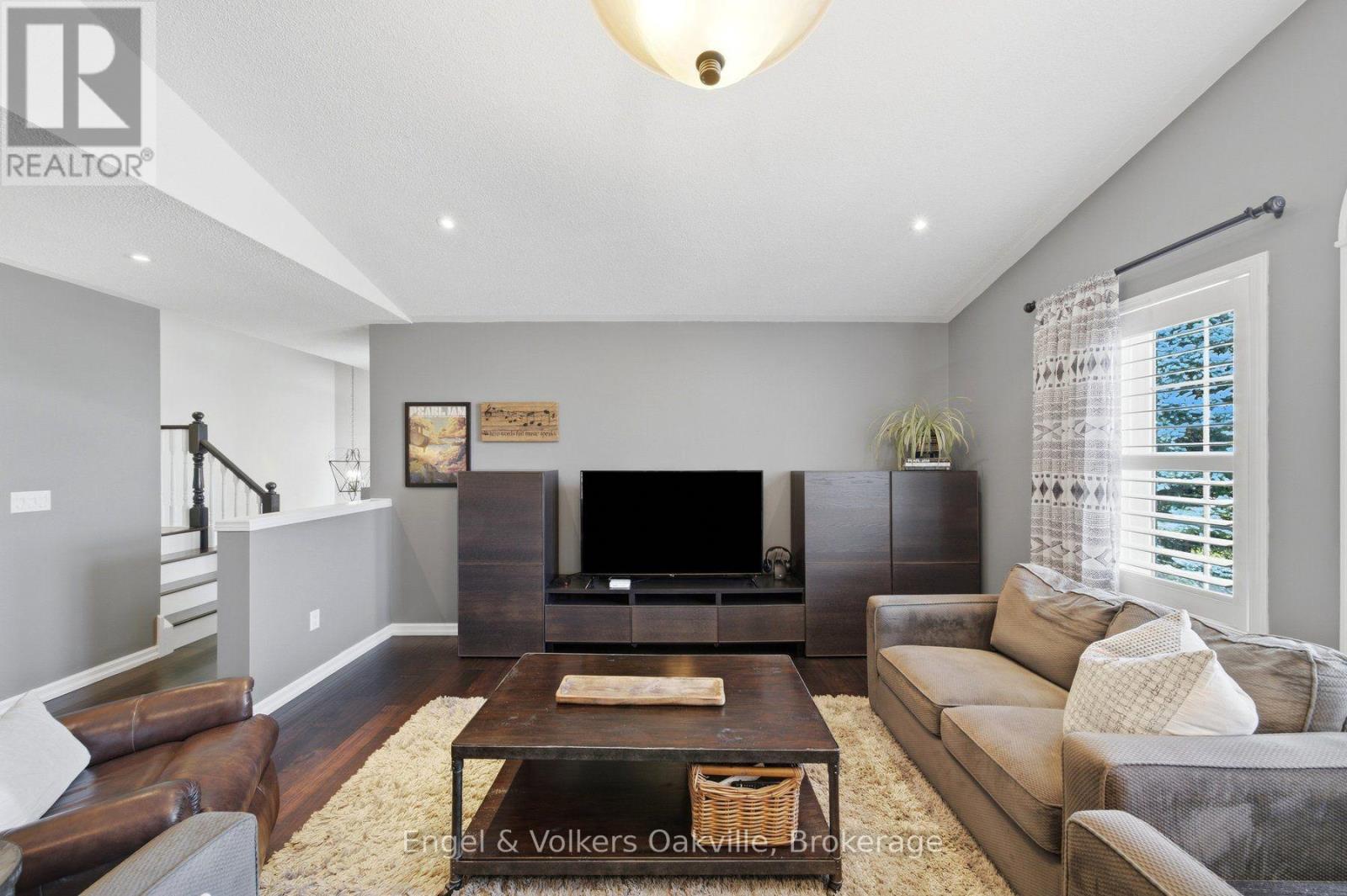 44 Keewaydin Street Property Photo 25