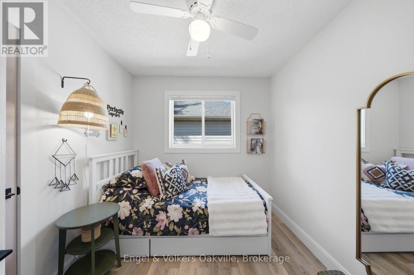 44 Keewaydin Street Property Photo 27
