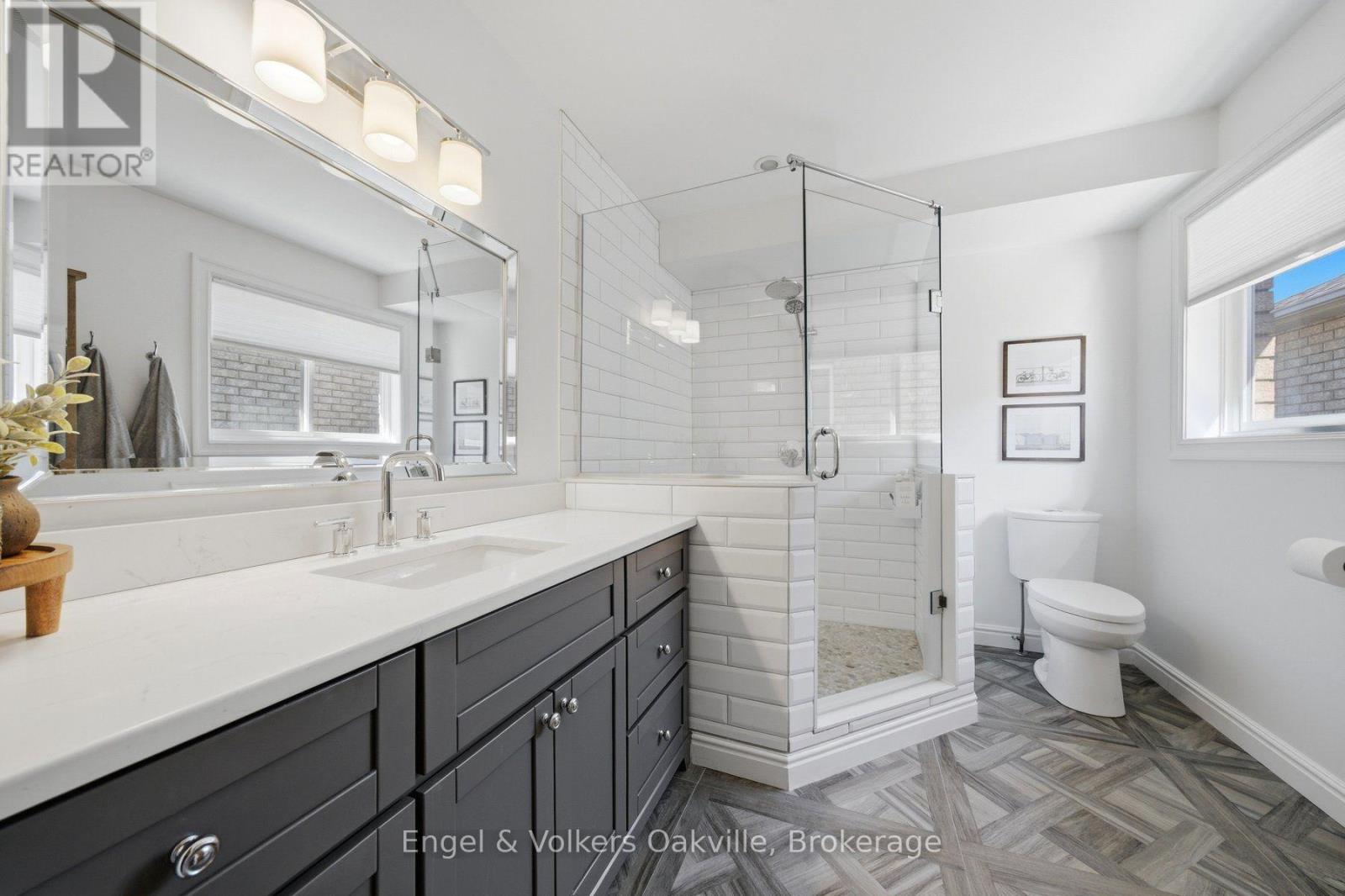 44 Keewaydin Street Property Photo 31