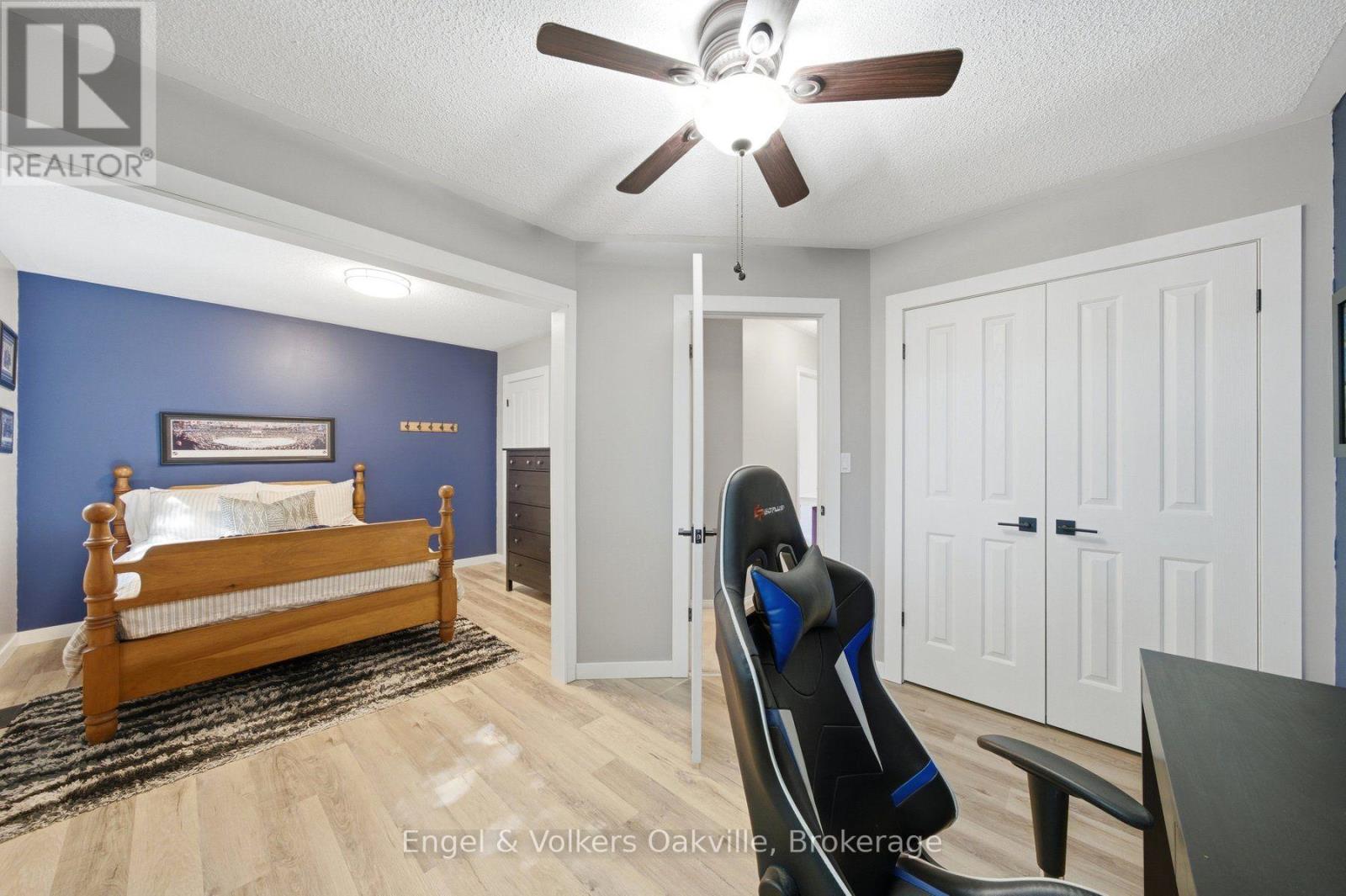 44 Keewaydin Street Property Photo 33