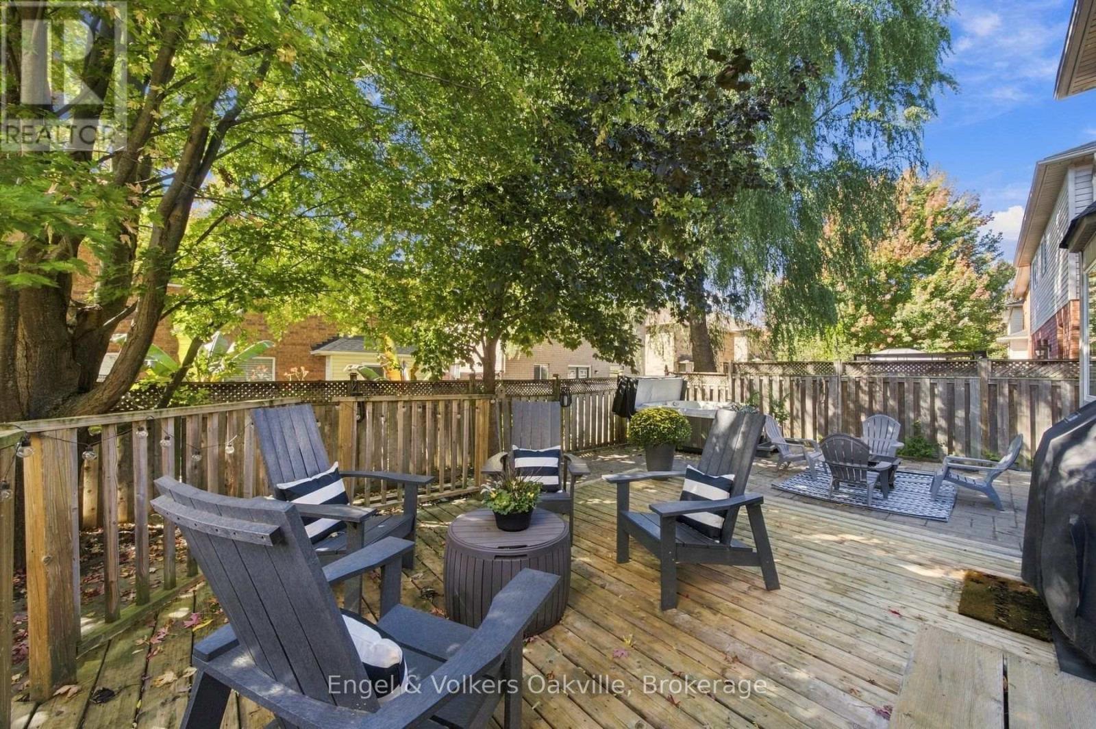 44 Keewaydin Street Property Photo 43