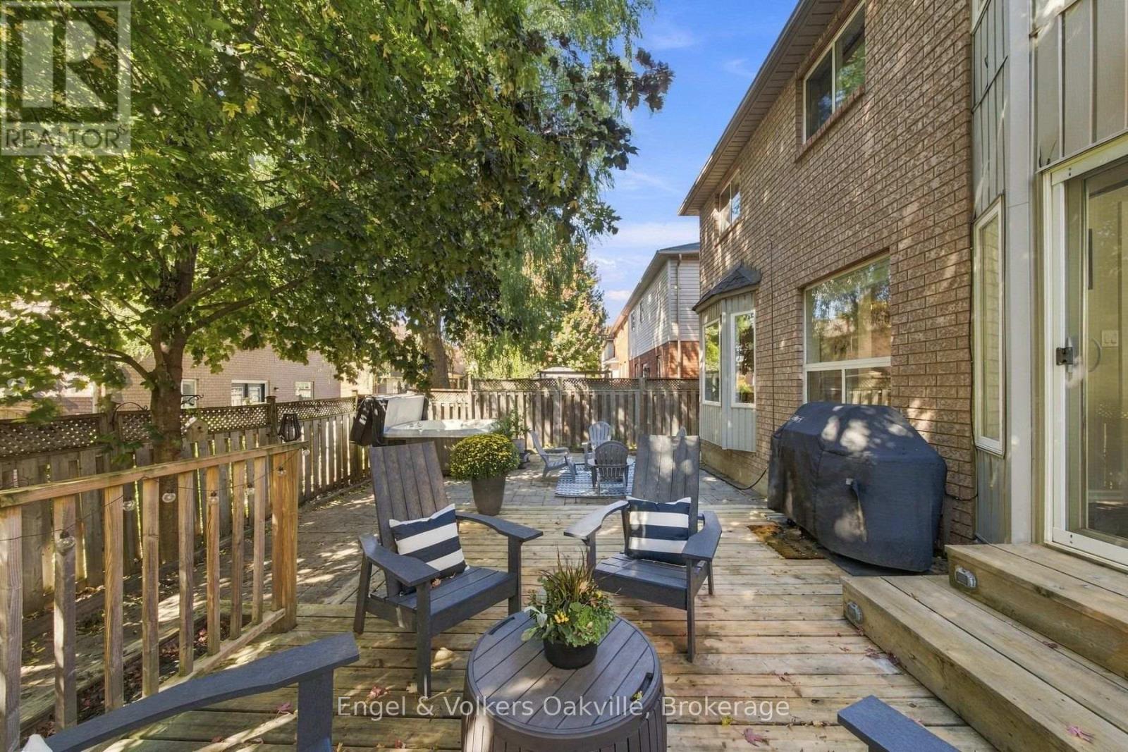 44 Keewaydin Street Property Photo 44