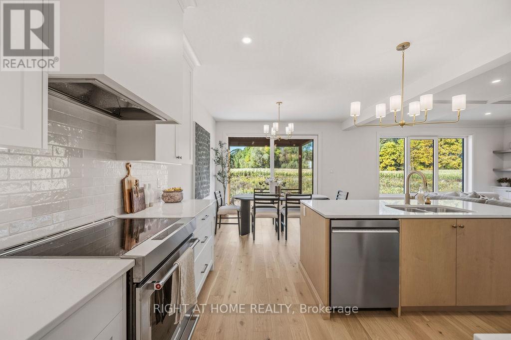 3149 Walsh Drive Property Photo 17