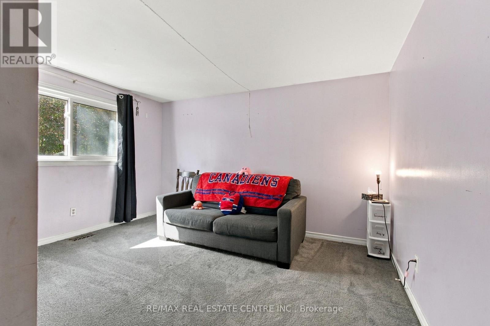 135 Cedarhill Crescent Property Photo 19