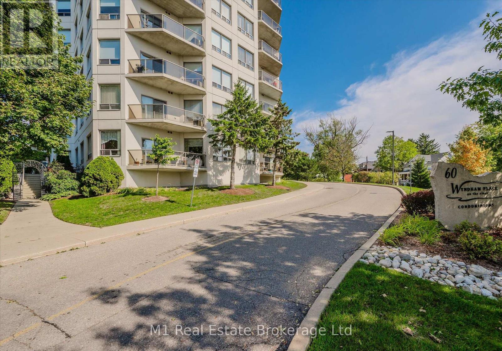 207 - 60 Wyndham Street S Property Photo 4
