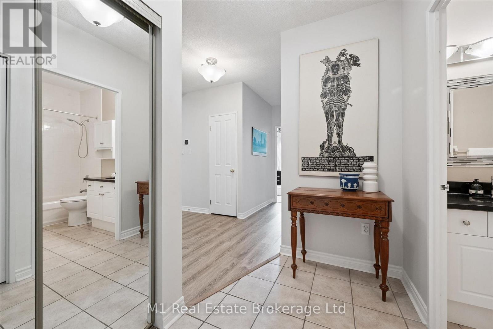 207 - 60 Wyndham Street S Property Photo 14