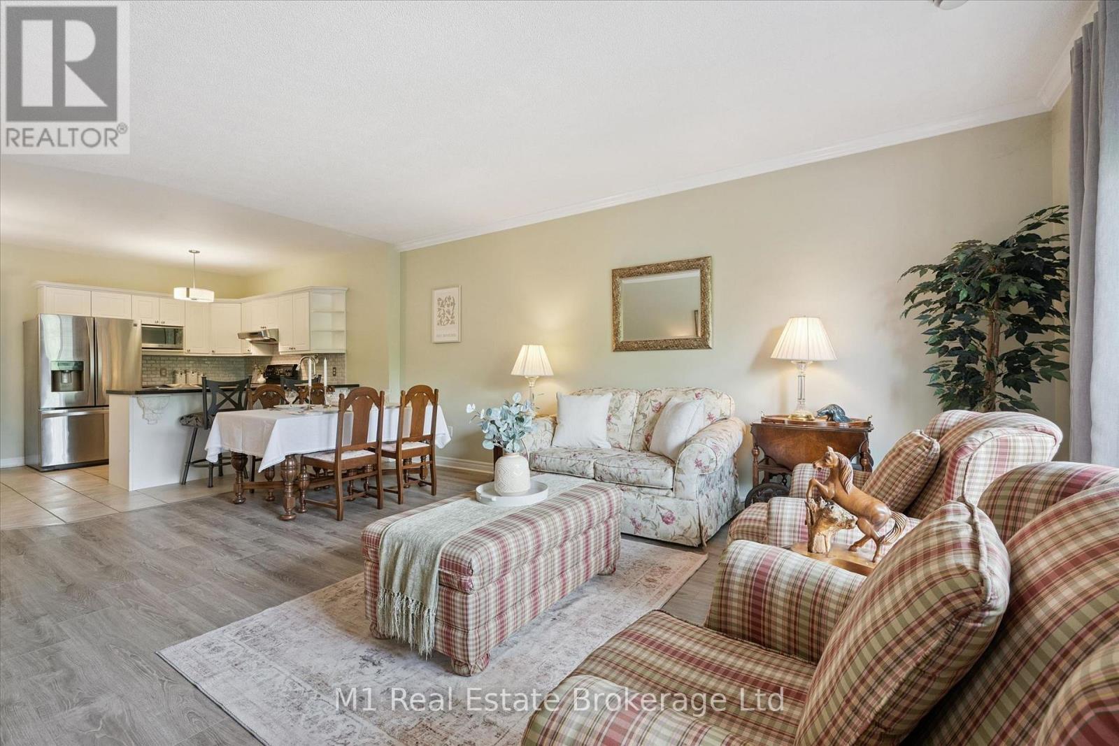 207 - 60 Wyndham Street S Property Photo 20