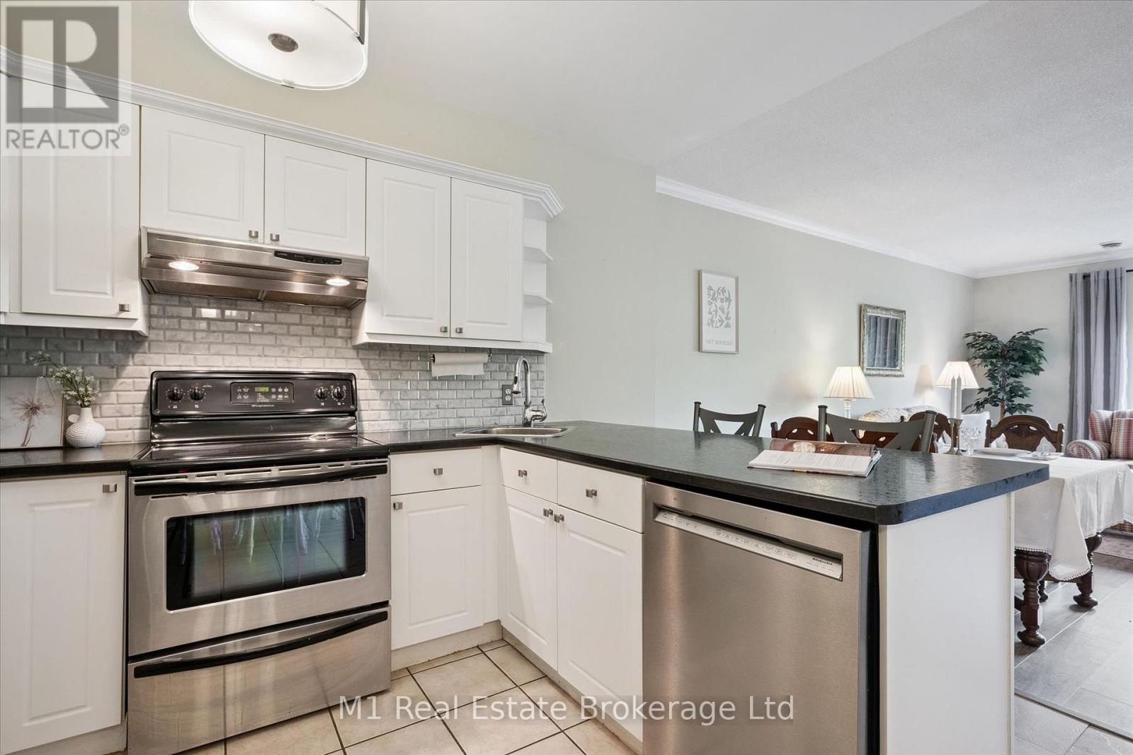 207 - 60 Wyndham Street S Property Photo 23