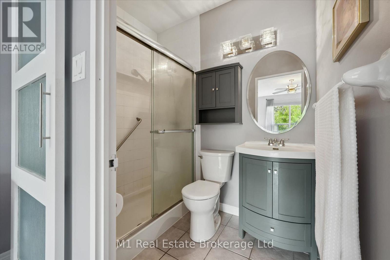 207 - 60 Wyndham Street S Property Photo 29