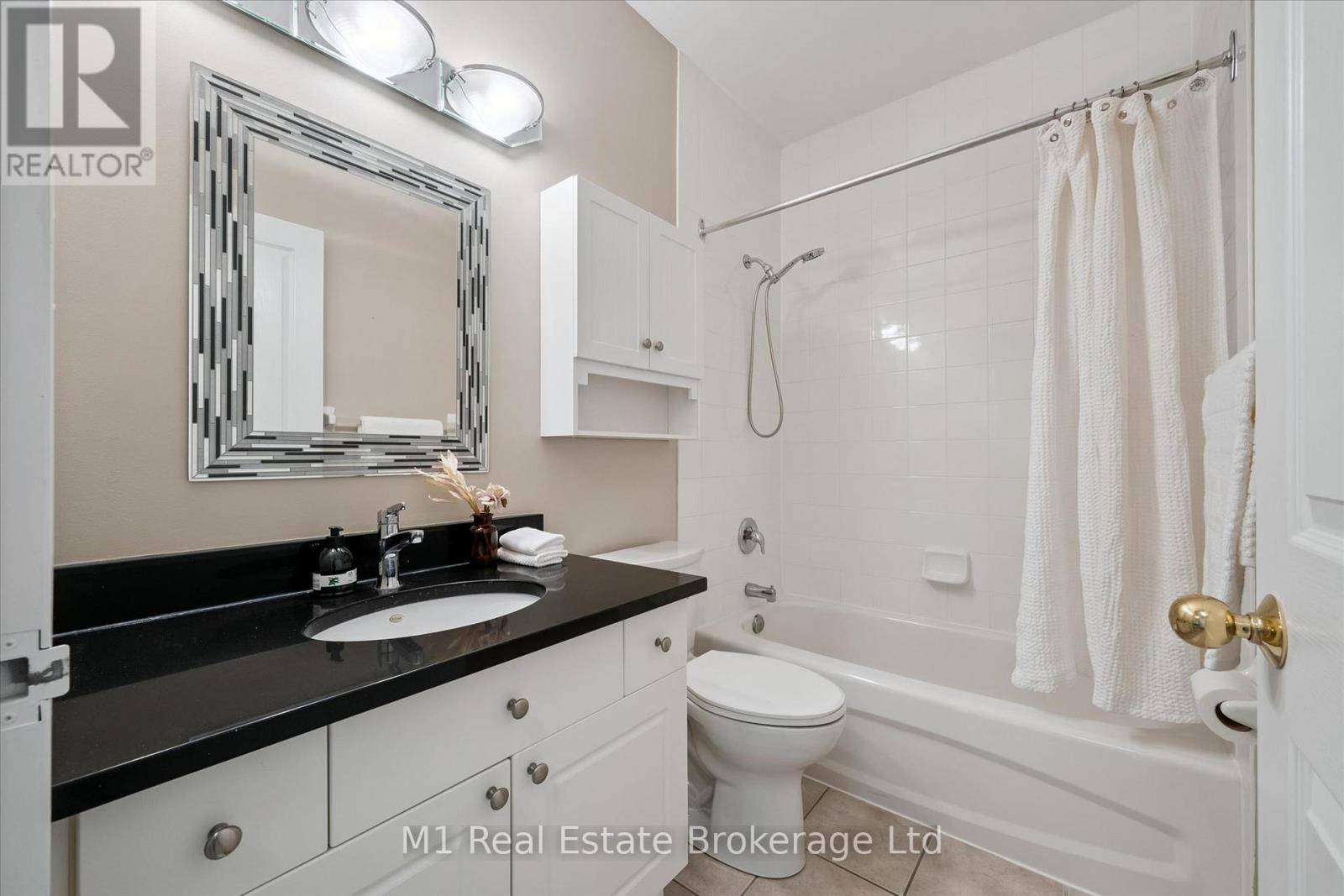 207 - 60 Wyndham Street S Property Photo 33