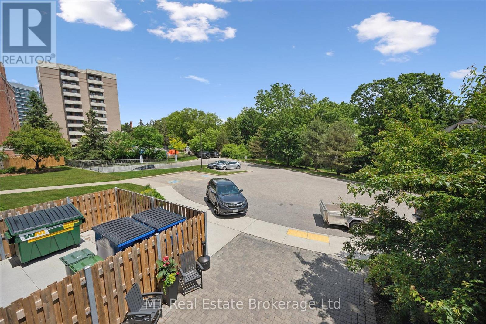 207 - 60 Wyndham Street S Property Photo 37