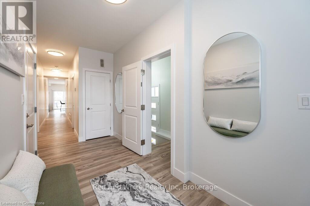 498 Karn Street Property Photo 7