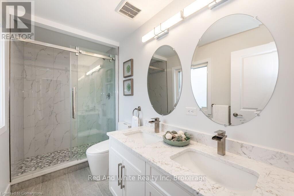 498 Karn Street Property Photo 11