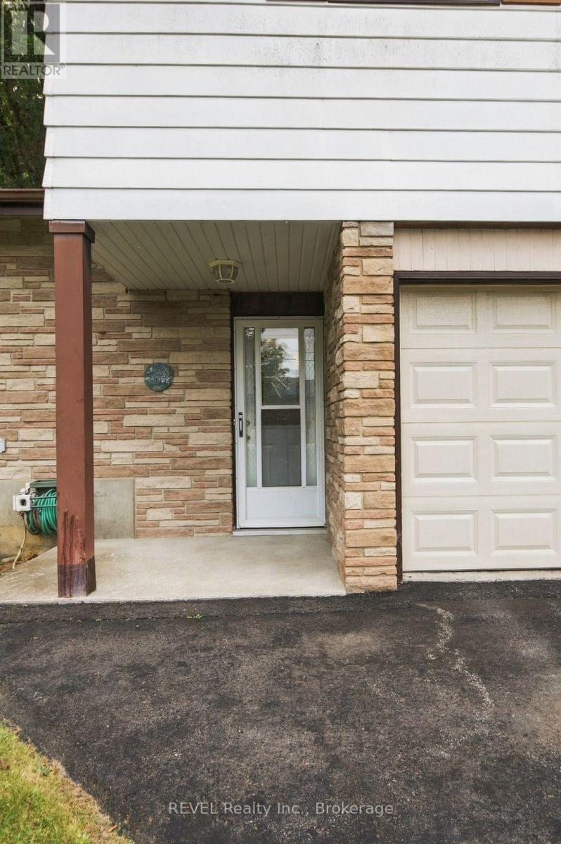17527 Telephone Road Property Photo 4
