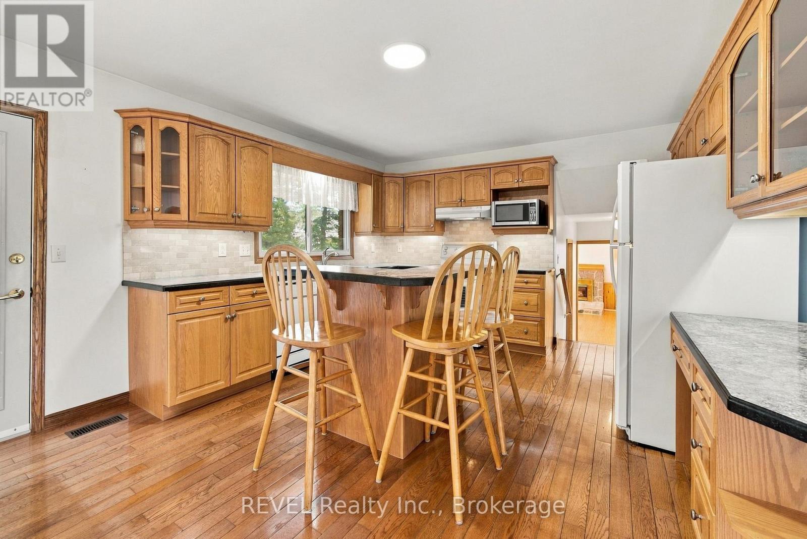 17527 Telephone Road Property Photo 12