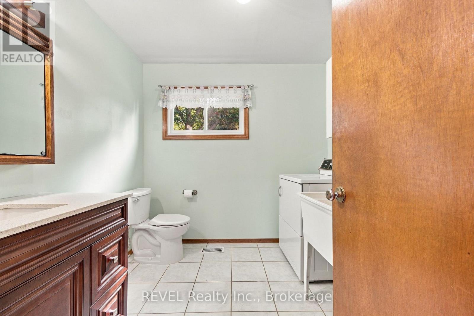 17527 Telephone Road Property Photo 15