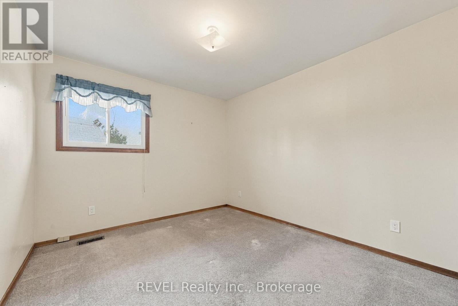 17527 Telephone Road Property Photo 21