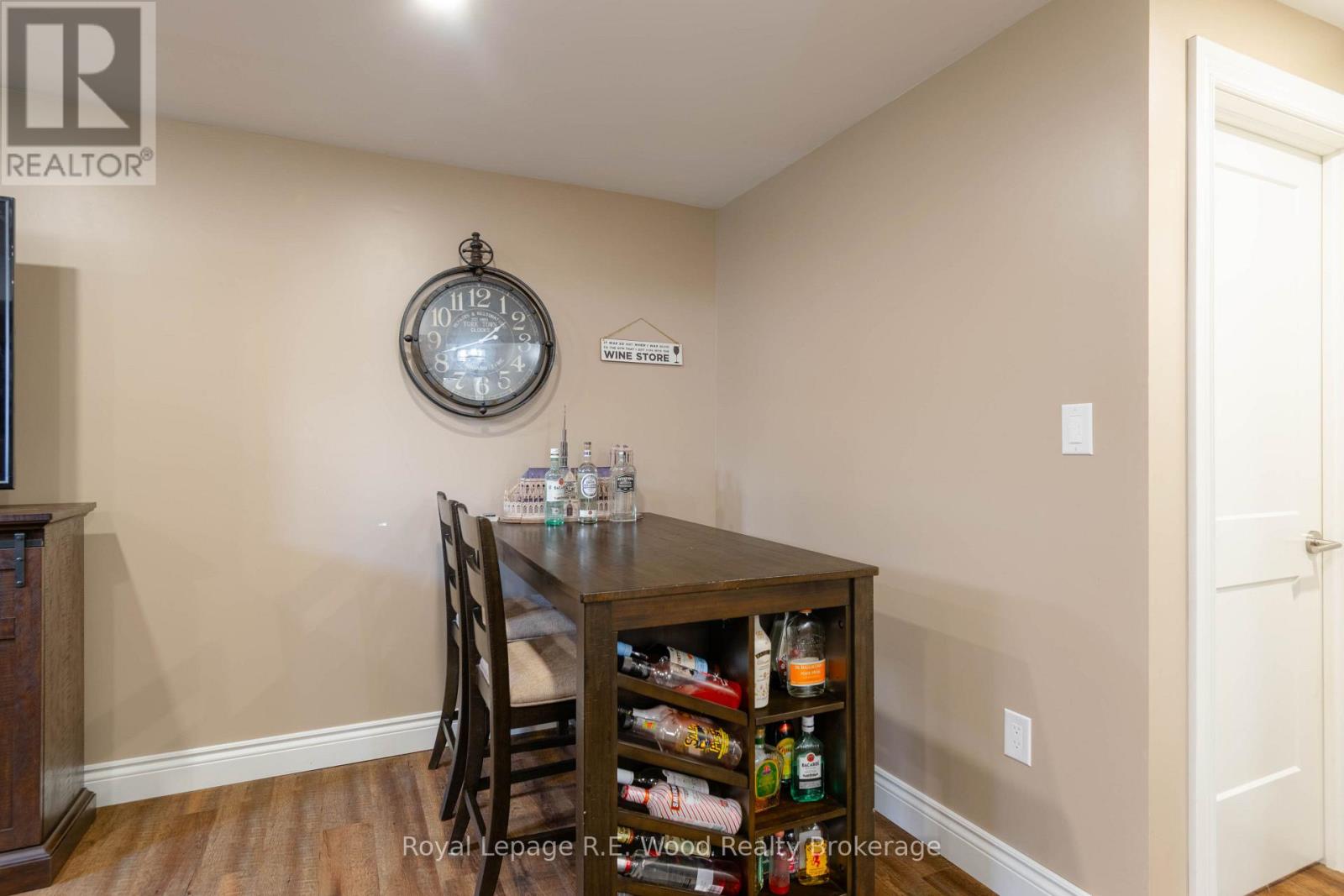 9 Pollard Street Property Photo 19