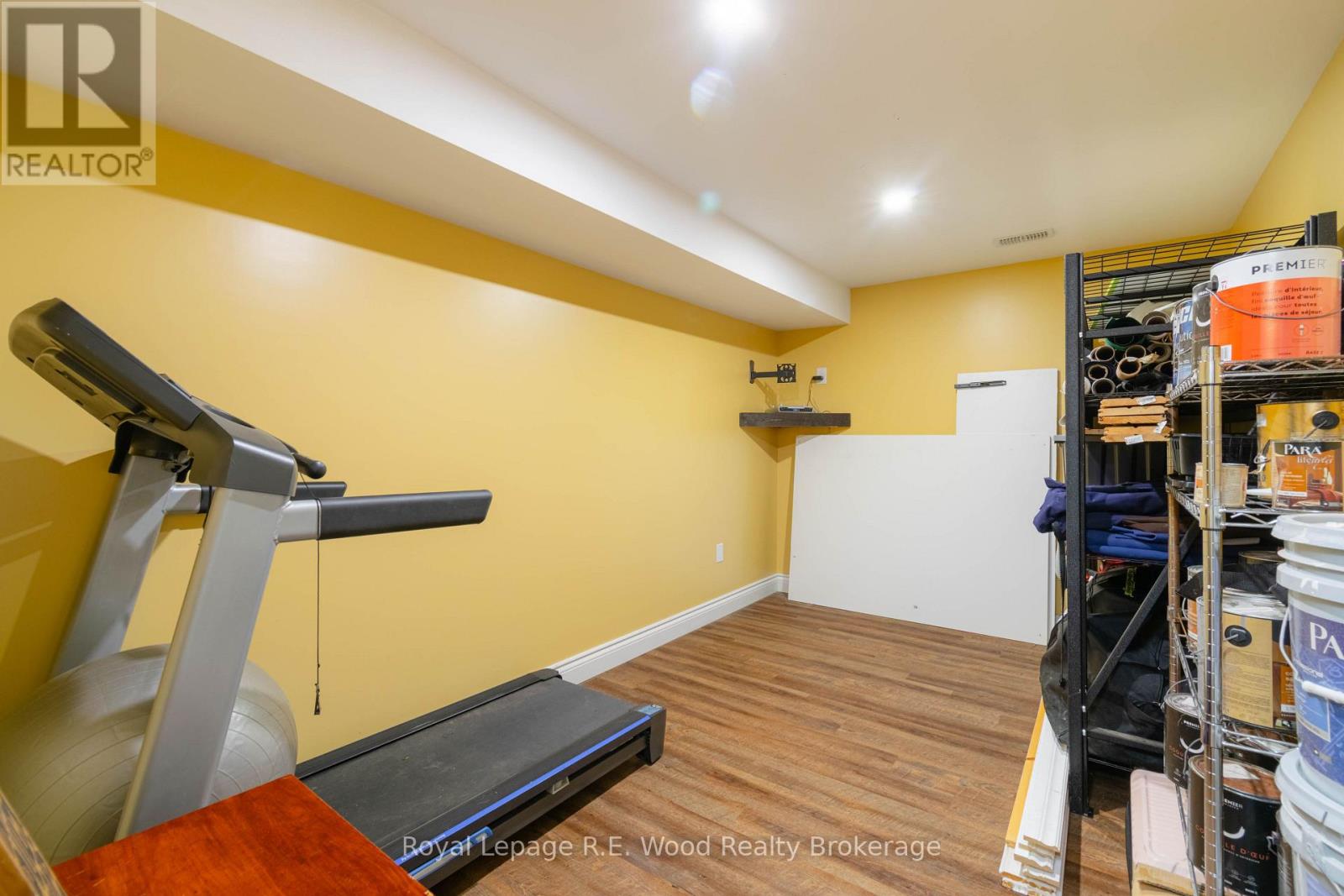 9 Pollard Street Property Photo 23