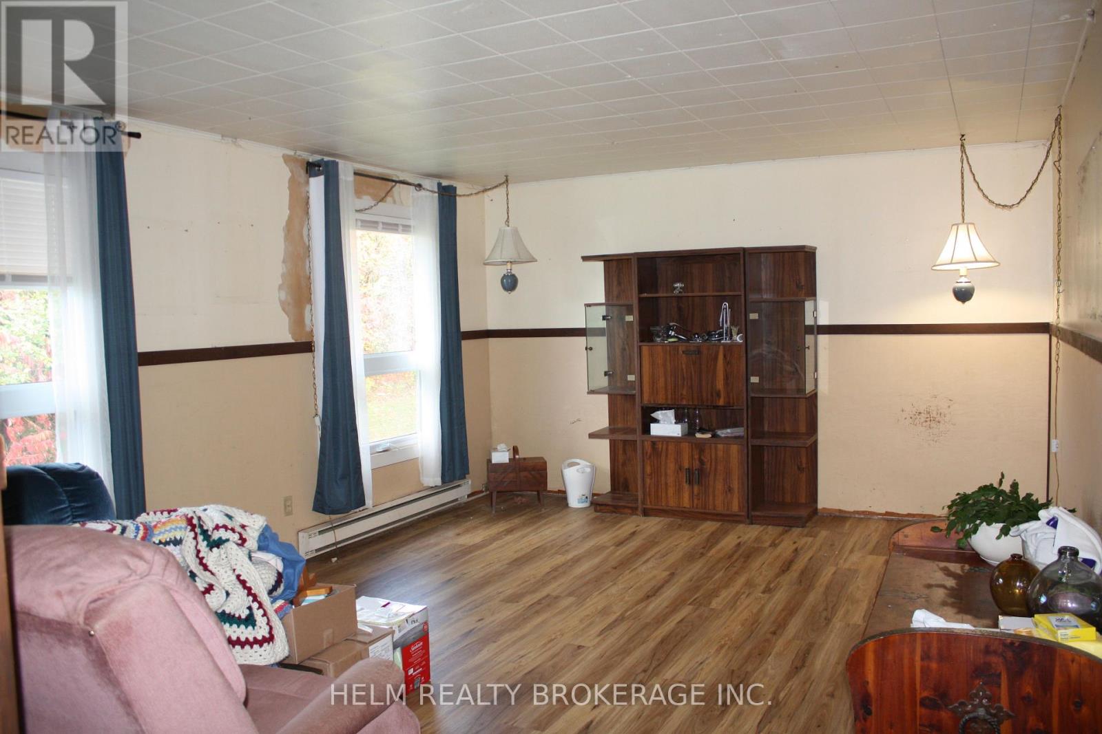 471 Trunk Road Property Photo 4
