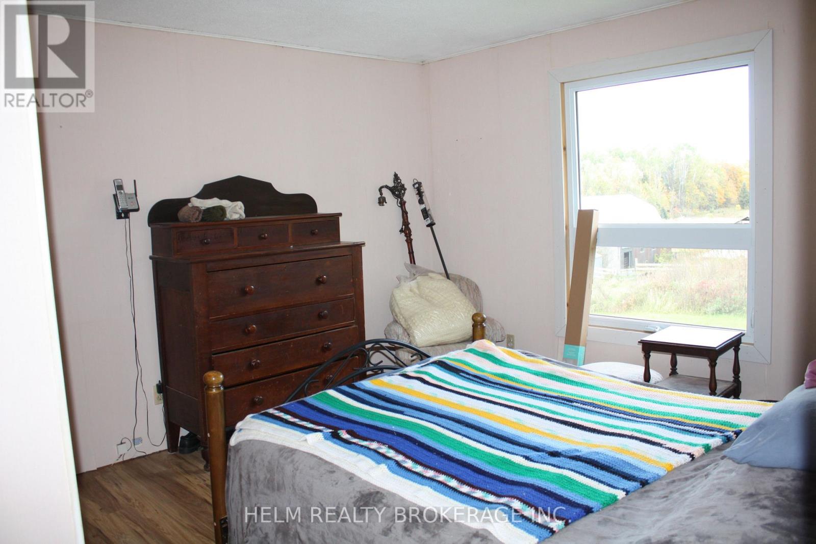 471 Trunk Road Property Photo 6