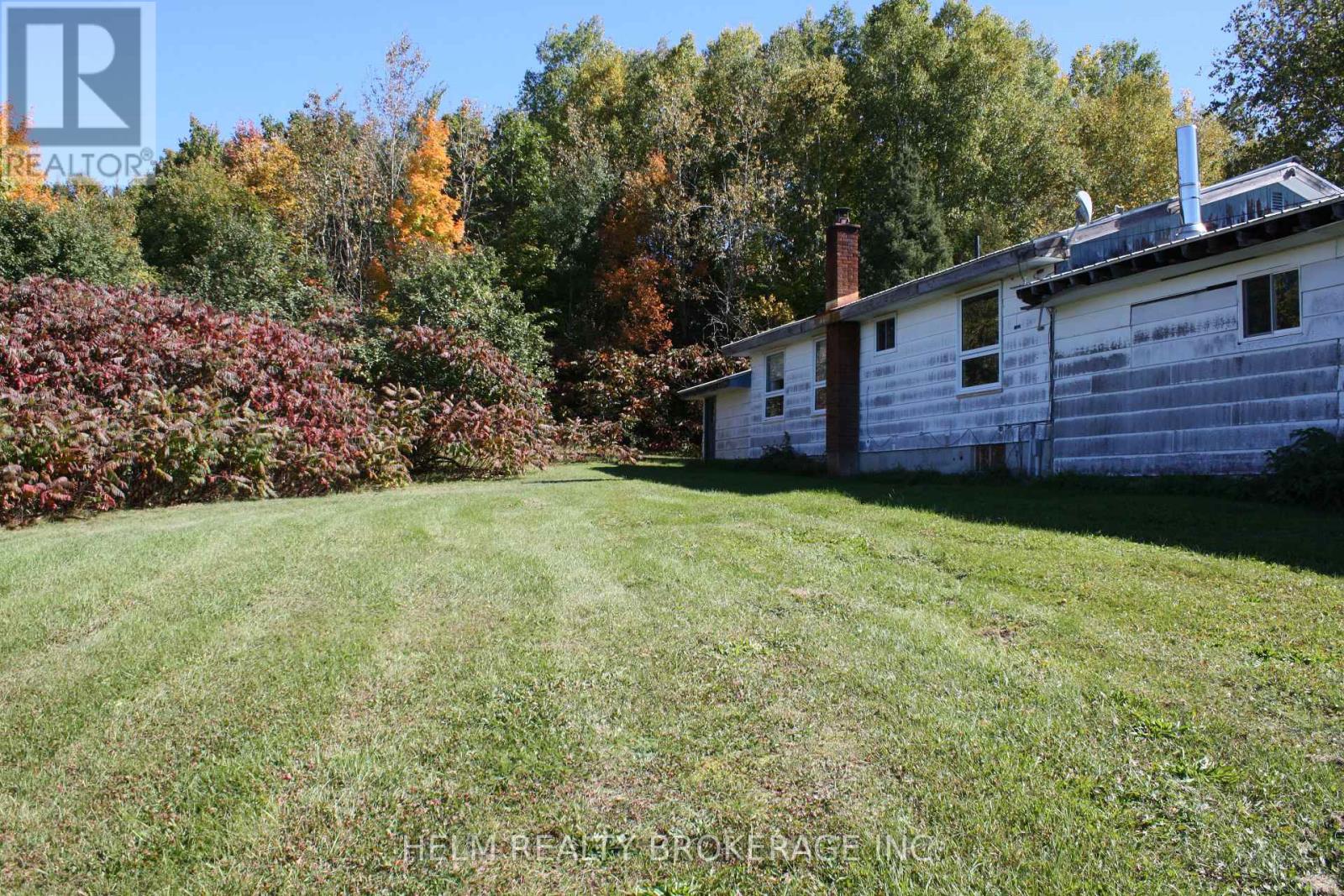 471 Trunk Road Property Photo 11