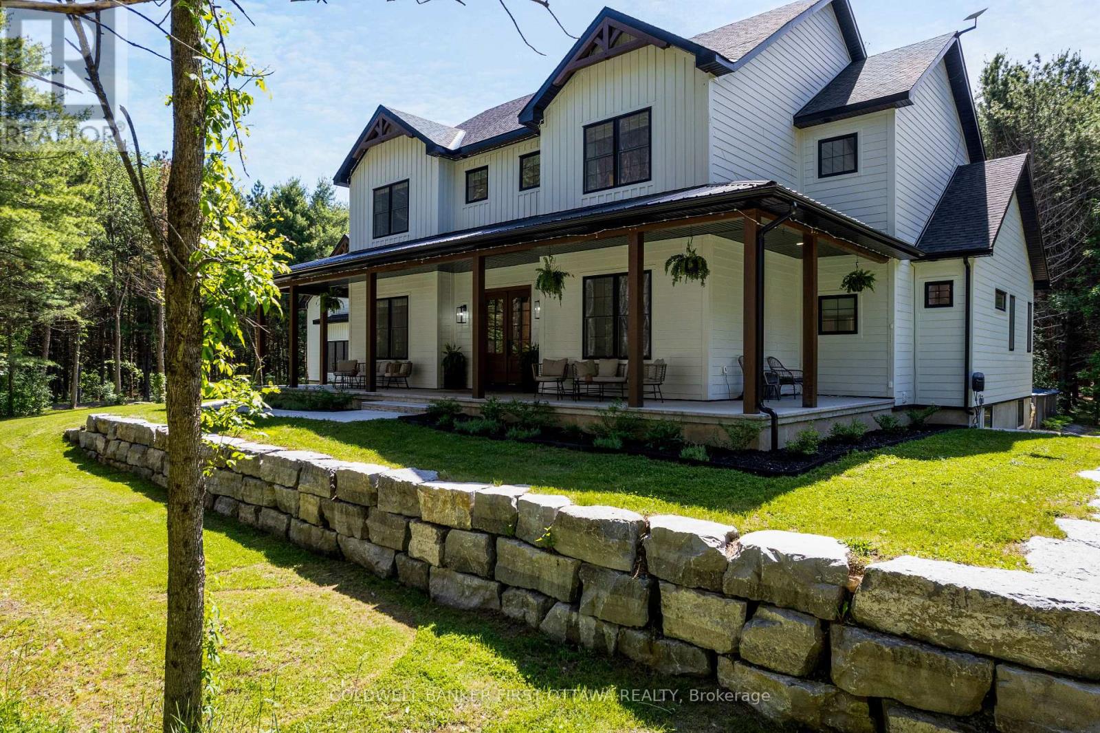 793 Powers Road Property Photo 1