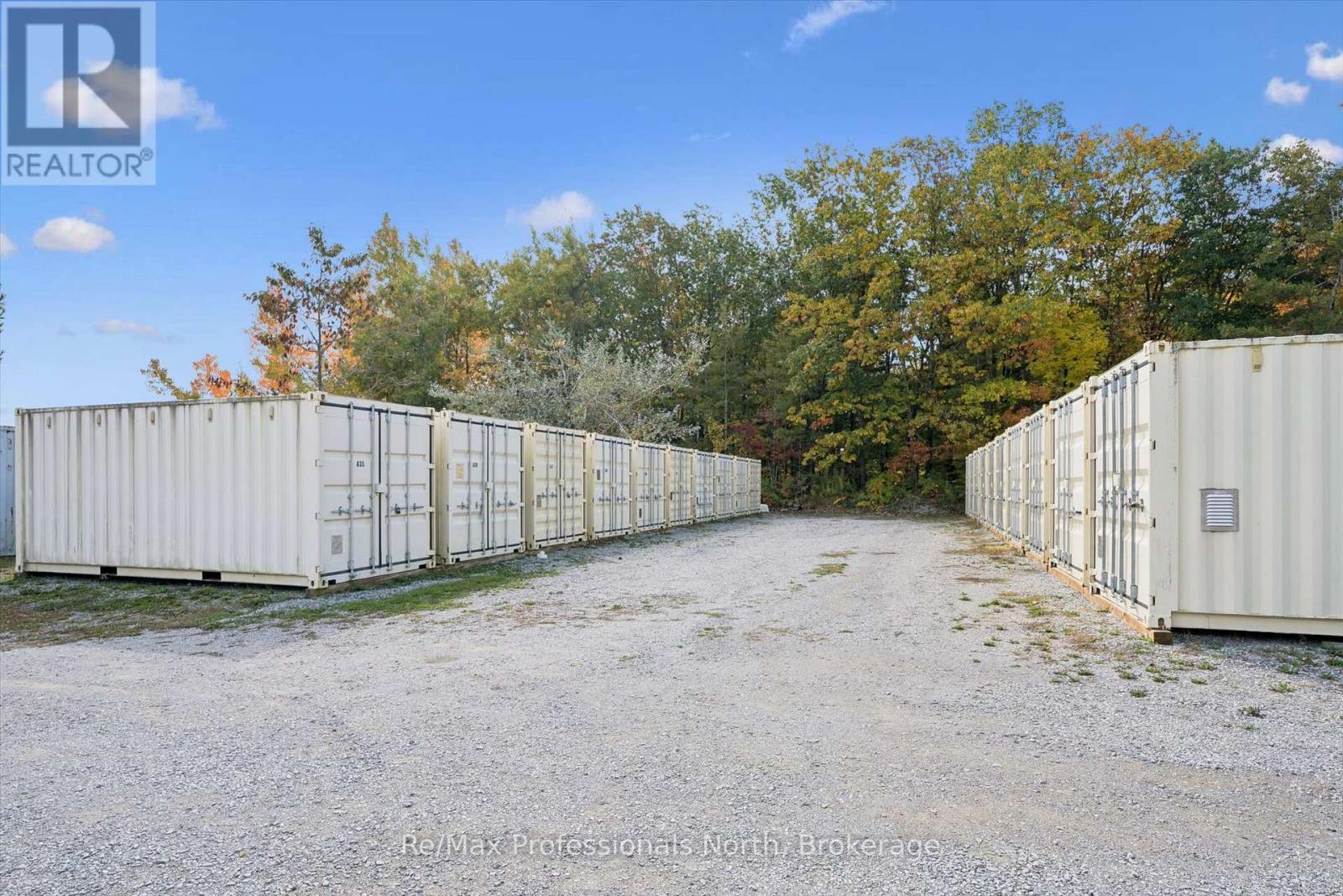 1695-1703 Winhara Road Property Photo 7