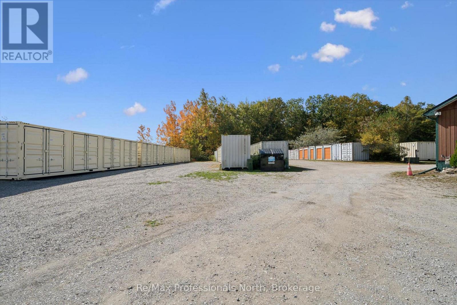 1695-1703 Winhara Road Property Photo 8