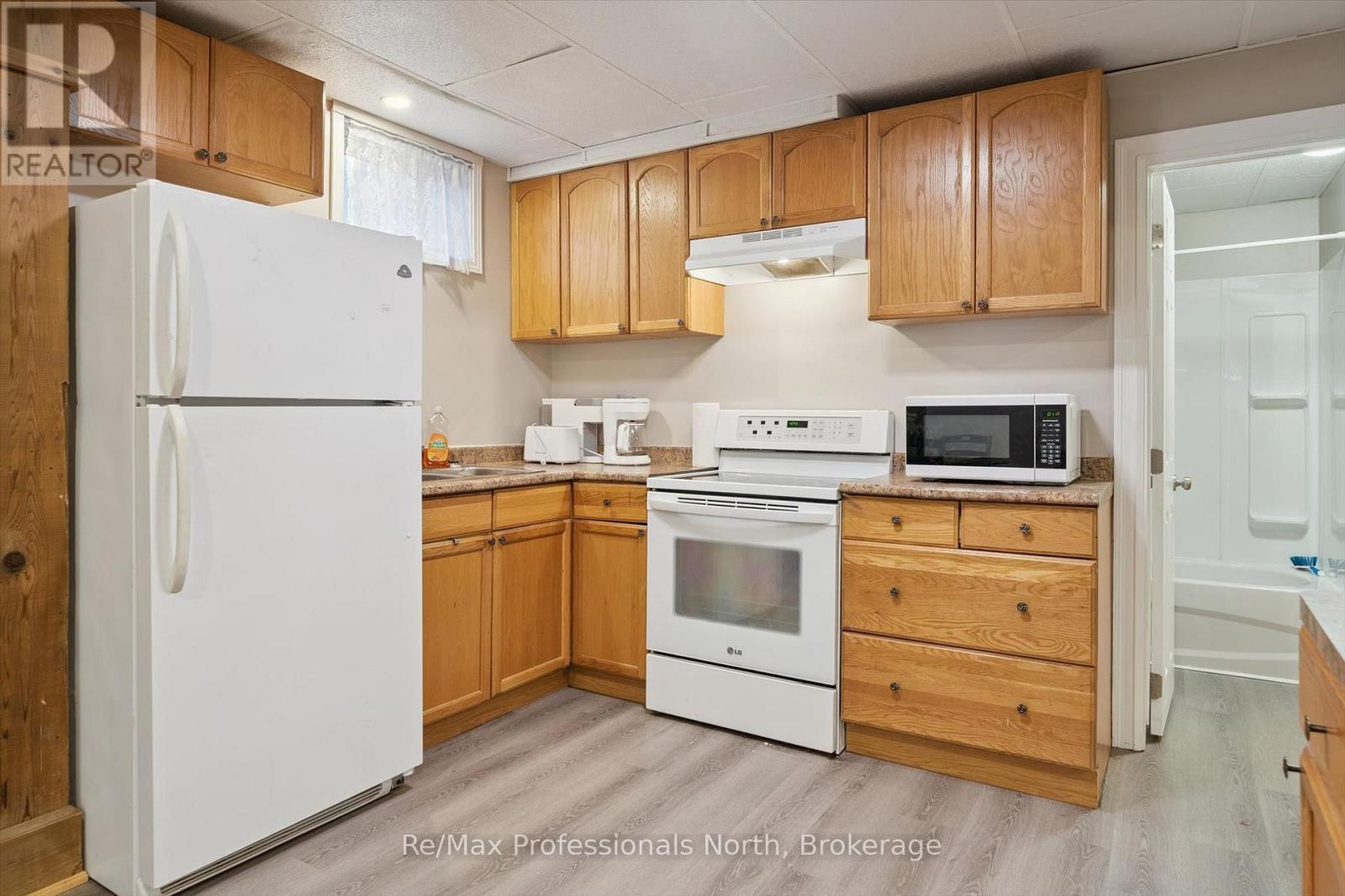 1695-1703 Winhara Road Property Photo 25
