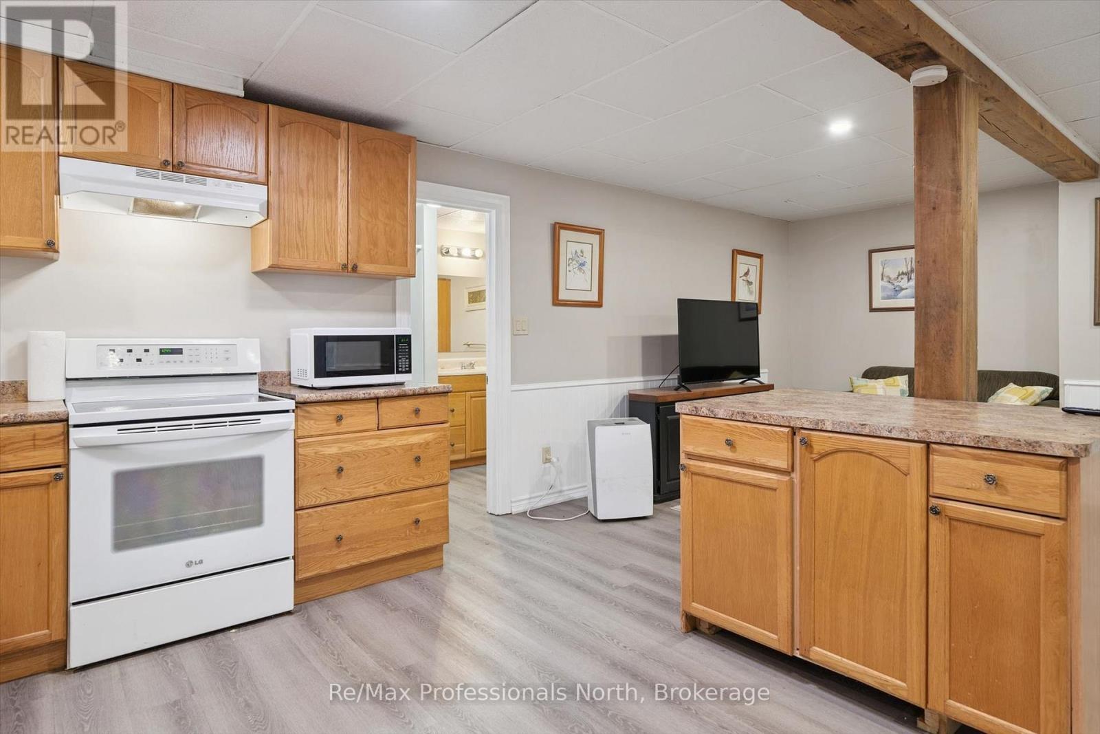 1695-1703 Winhara Road Property Photo 26