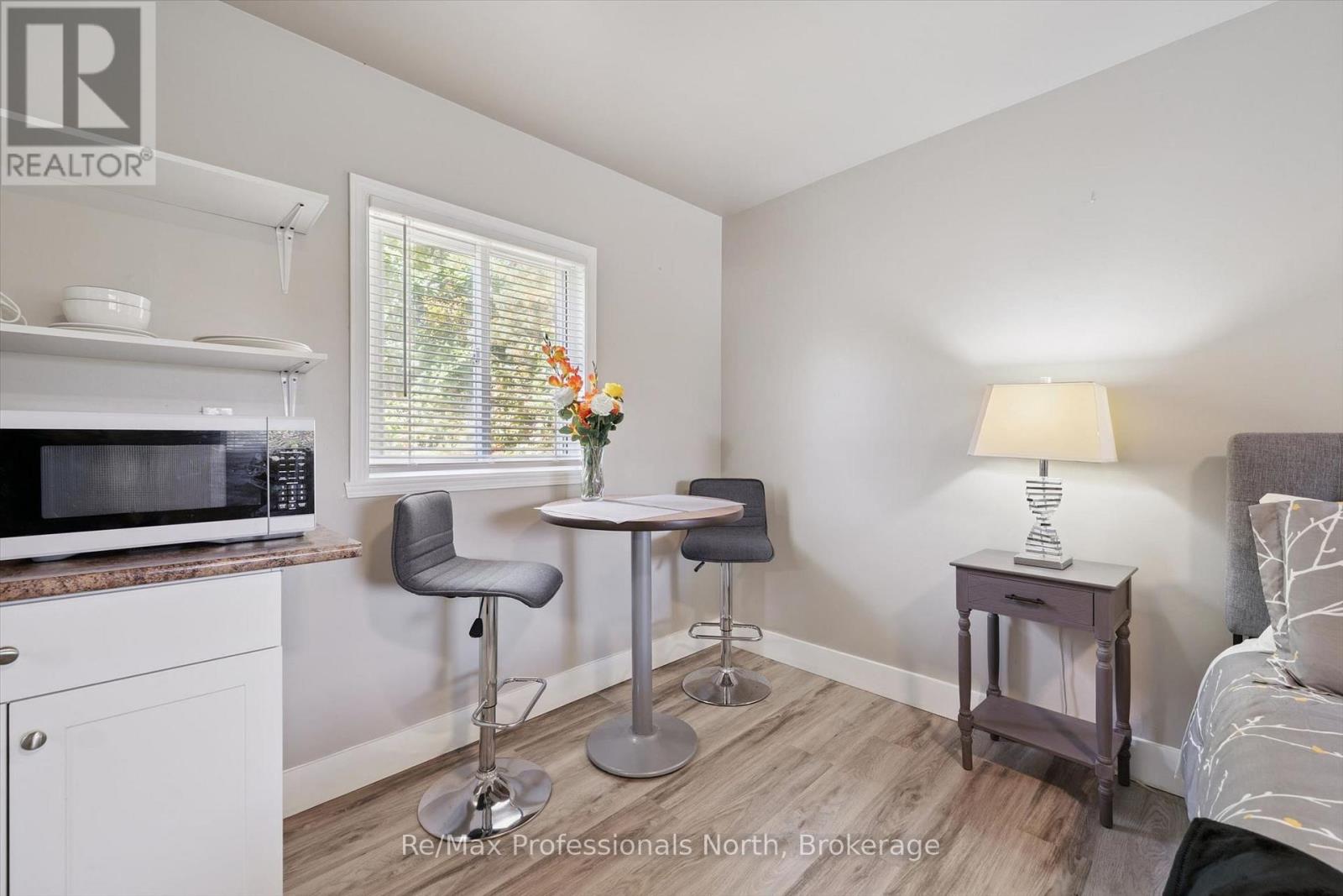 1695-1703 Winhara Road Property Photo 34