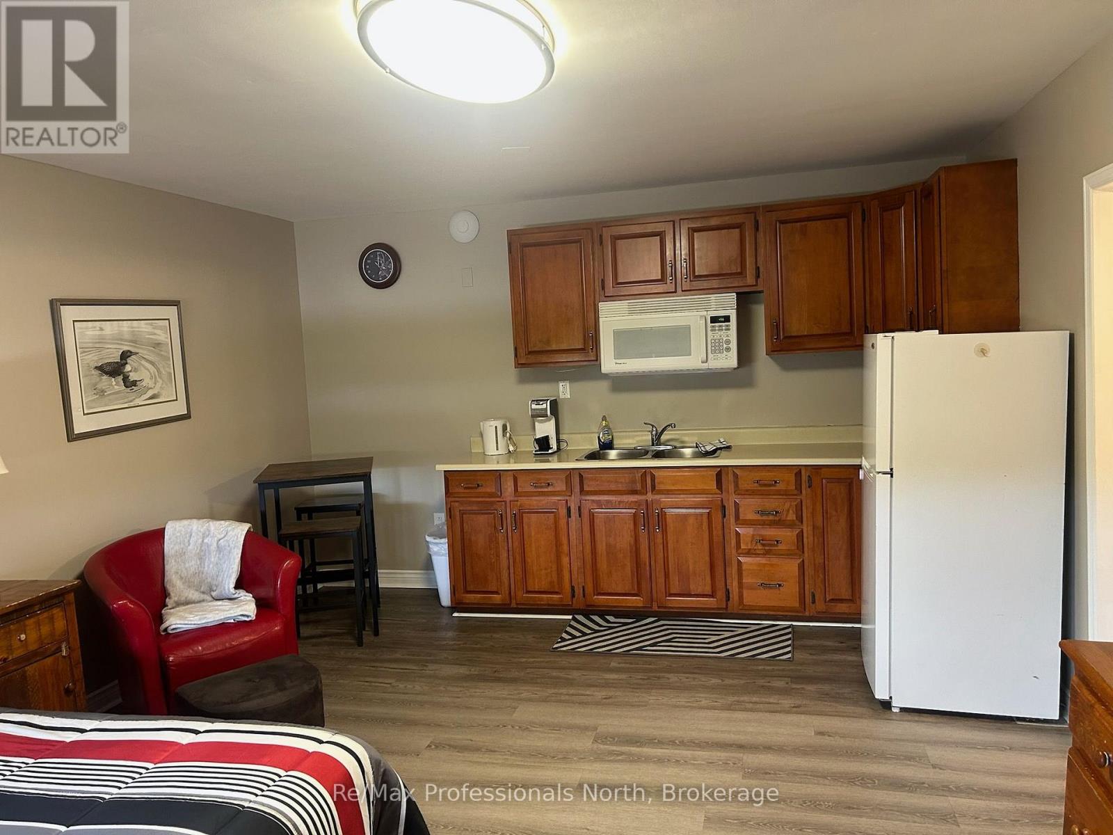 1695-1703 Winhara Road Property Photo 35